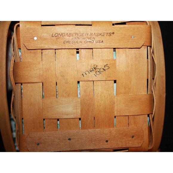 Longaberger Christmas Edition 1995 Cranberry Basket Liner & Protector 19518 - Picture 3 of 3